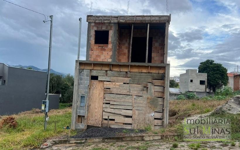 Casa Moderna à Venda em CambuíMG – 3 Dormitórios, Sendo 2 com Closet COD2378 (26)