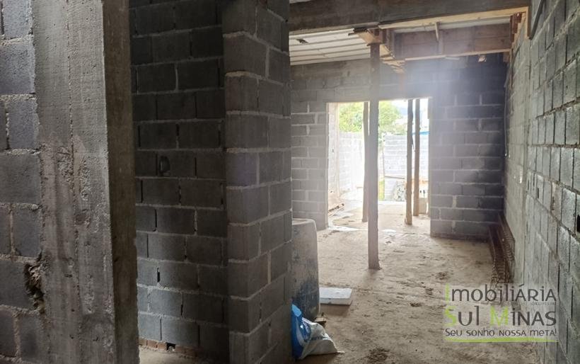 Casa Moderna à Venda em CambuíMG – 3 Dormitórios, Sendo 2 com Closet COD2378 (3)