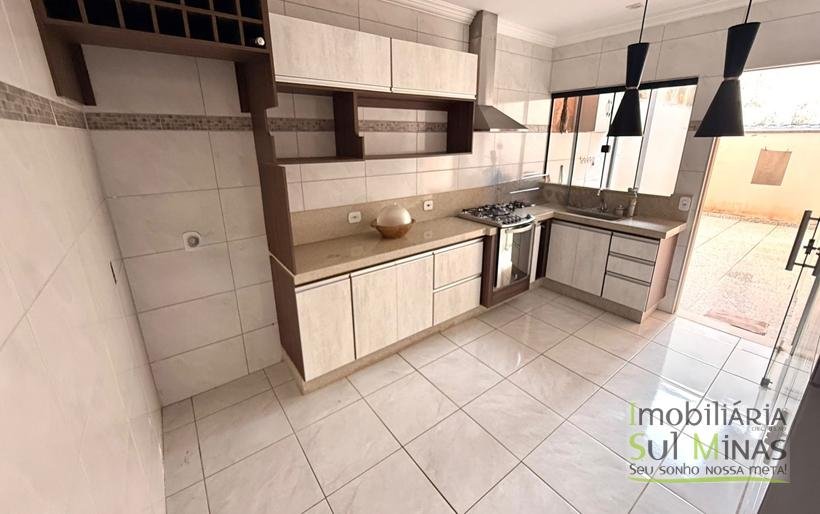 Casa com 148,49 m² de Área Construída e Vista Privilegiada CambuíMG COD2376 (3)