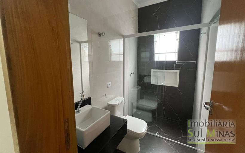 Casa de Ótimo Padrão para Locação em Cambuí – MG COD2383 (10)