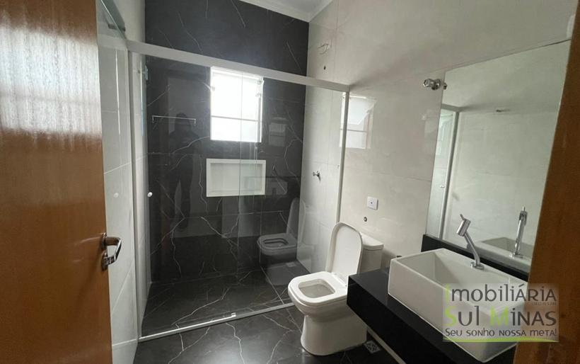 Casa de Ótimo Padrão para Locação em Cambuí – MG COD2383 (13)