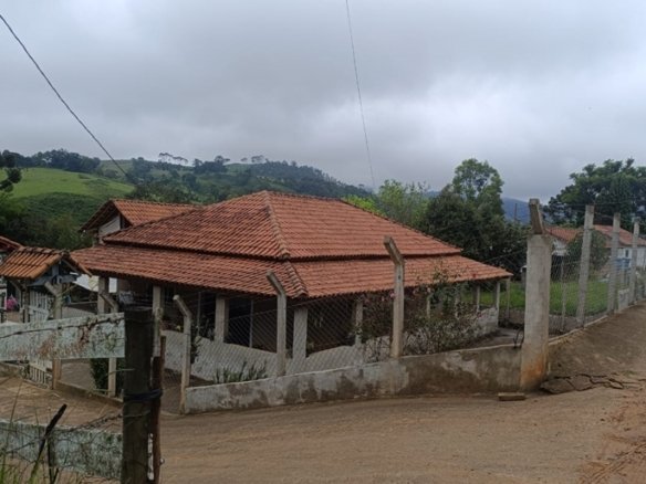 Chácara Com 1600m² À Venda em Senador Amaral COD2396 (7)