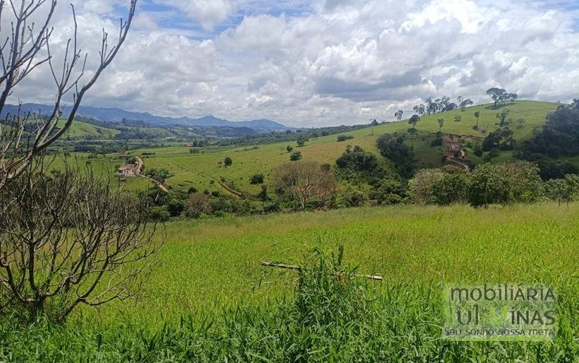 Chácara Com 30.000m² e Vista Incrível À Venda em Cambuí MG COD2385 (1)
