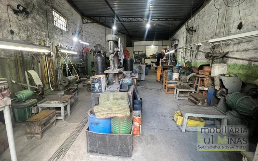 Galpão Comercial À Venda em Cambuí MG 88m² de Área Construída! COD2389 (4)