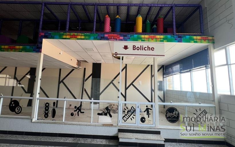 Prédio Comercial com Salão para Locação em Cambuí MG (8)