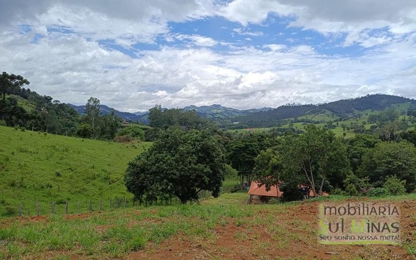 Sítio Completo à Venda em Camanducaia – Estrutura Impecável, Fácil Acesso e Próximo a Fernão DiasCOD2386 (22)