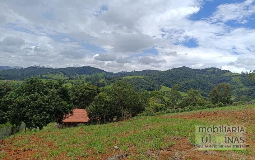 Sítio Completo à Venda em Camanducaia – Estrutura Impecável, Fácil Acesso e Próximo a Fernão DiasCOD2386 (23)