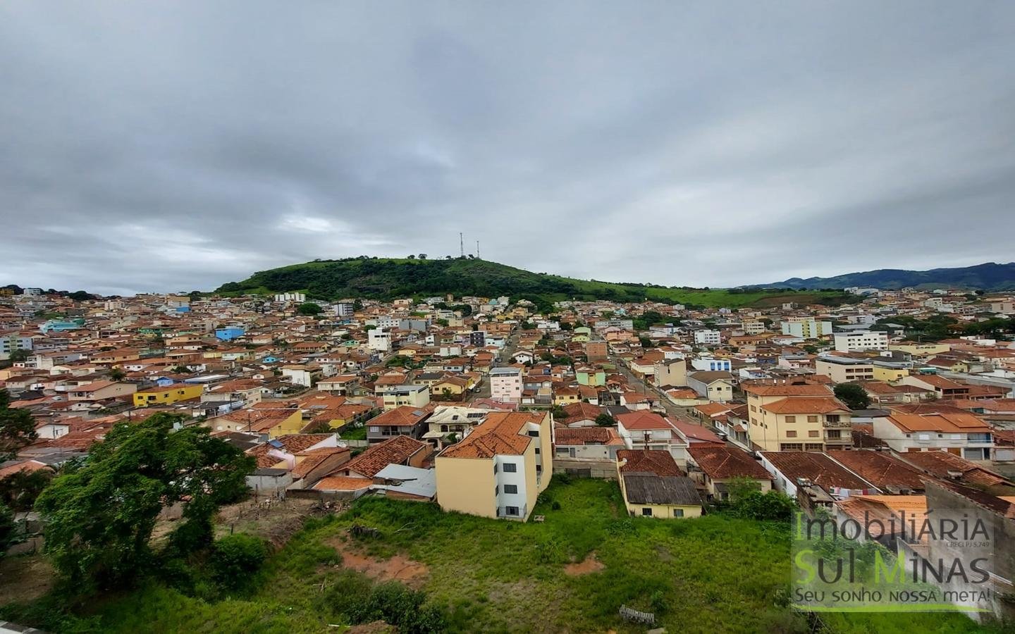 Apartamento Alto Padrão com 140 m² a Venda em Cambuí MG cod1592 (10)