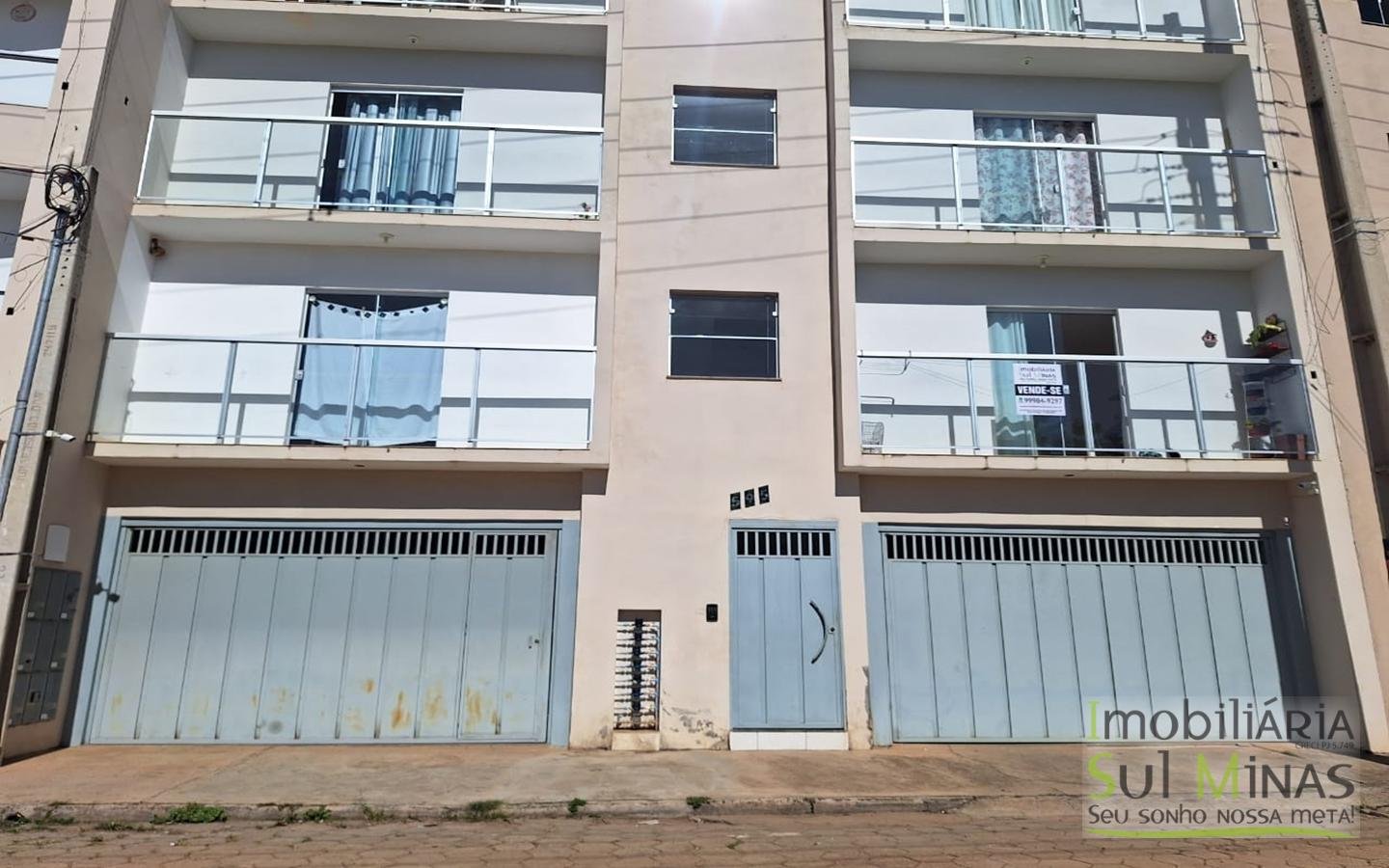 Apartamento com vista pra cidade à Venda em Cambuí MG cod1913 (4)