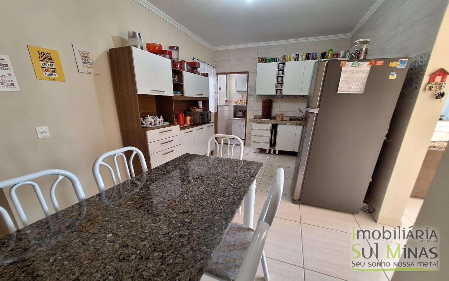 Apartamento com vista pra cidade à Venda em Cambuí MG cod1913 (8)