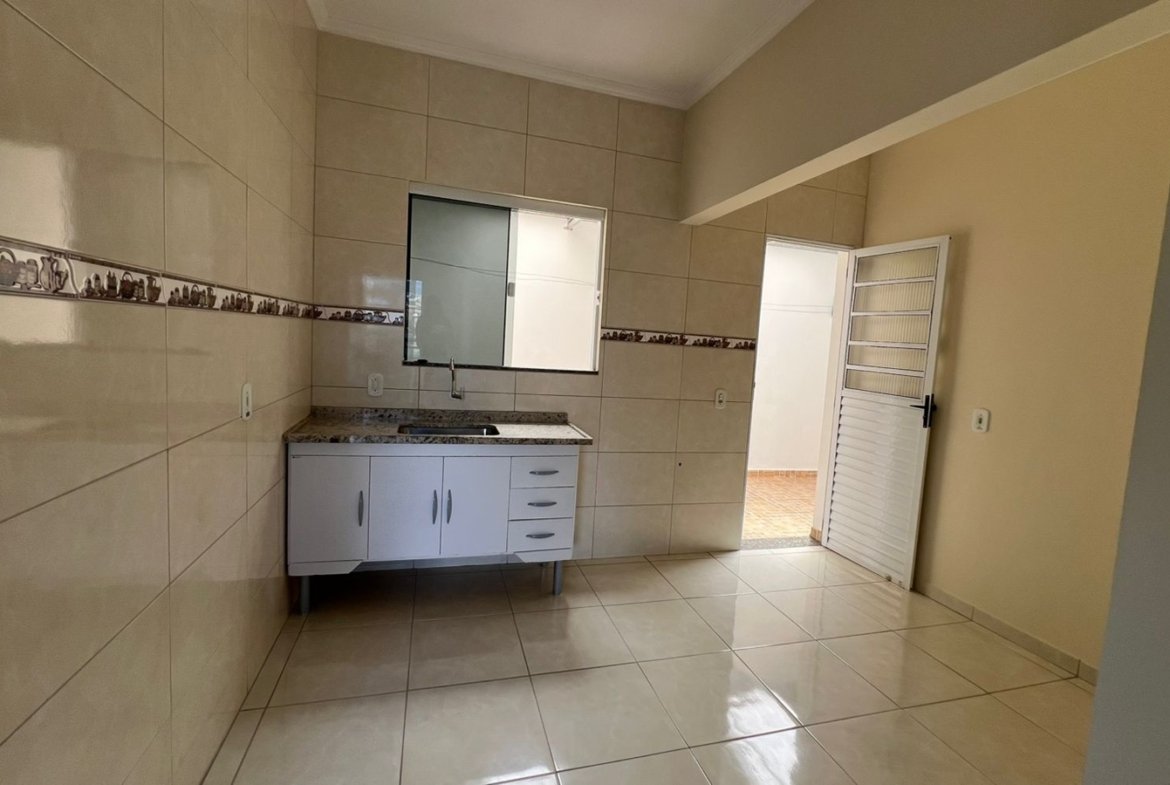 Apartamento de 66m ²a 700 metros do Centro de Cambuí MG À Venda cod2399 (13)