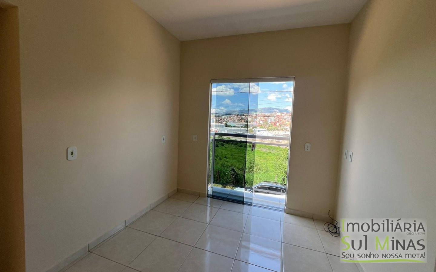 Apartamento de 66m ²a 700 metros do Centro de Cambuí MG À Venda cod2399 (5)