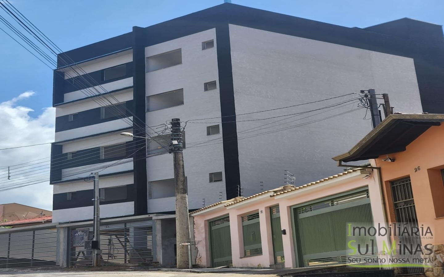 Apartamento de Alto Padrão com 70m² a venda em Cambuí MG (15)