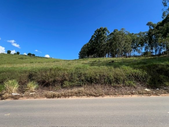 Área Industrial de 42.000 – Localização Estratégica a 850m da Rodovia cod2412 (1)