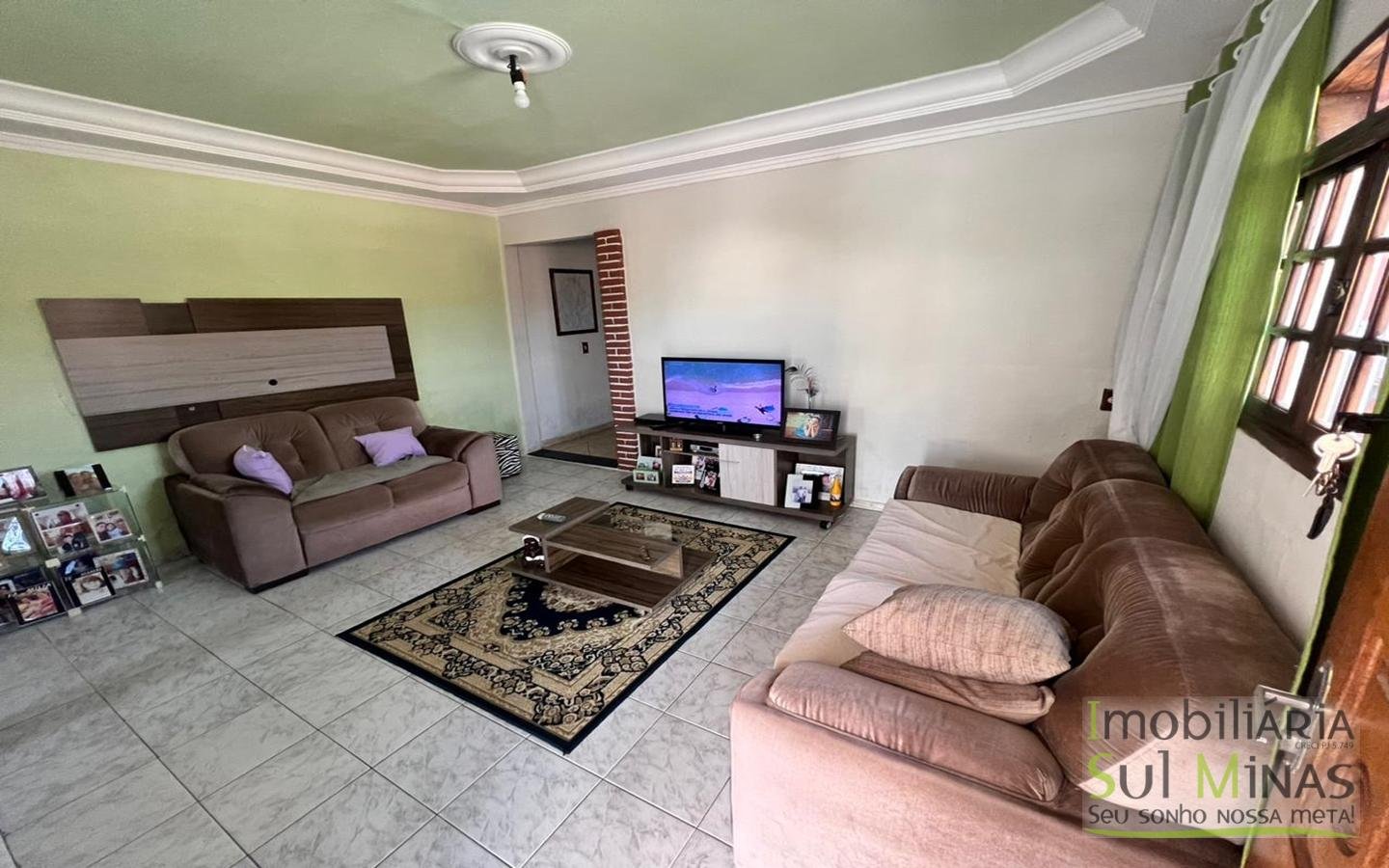 Casa 3 dormitórios sendo uma Suíte com Closet a Venda em Cambuí MG Cód. 1768 (18)