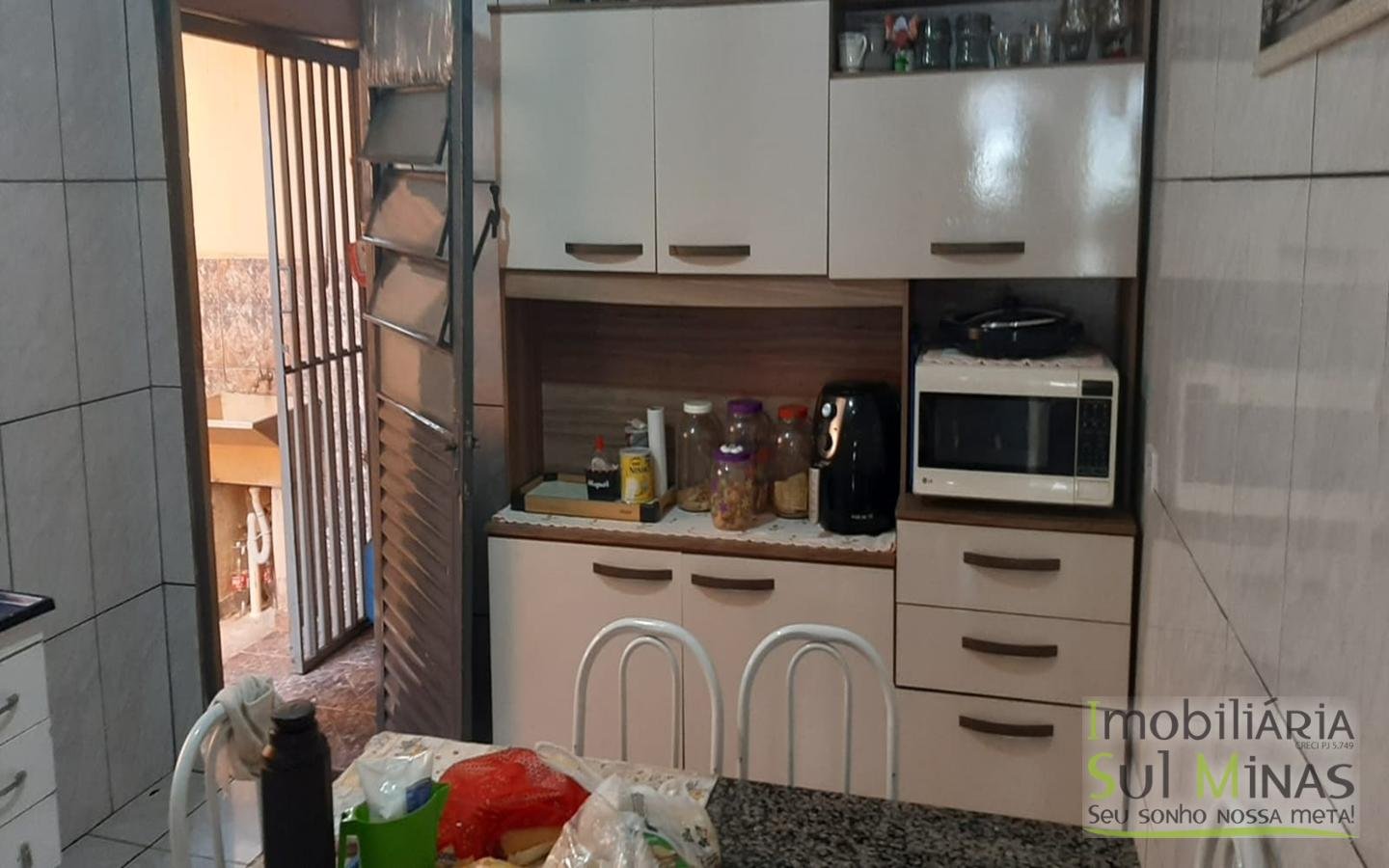 Casa Assobradada com 3 Dormitórios a Venda em Cambuí MG Cód. 1499 (14)