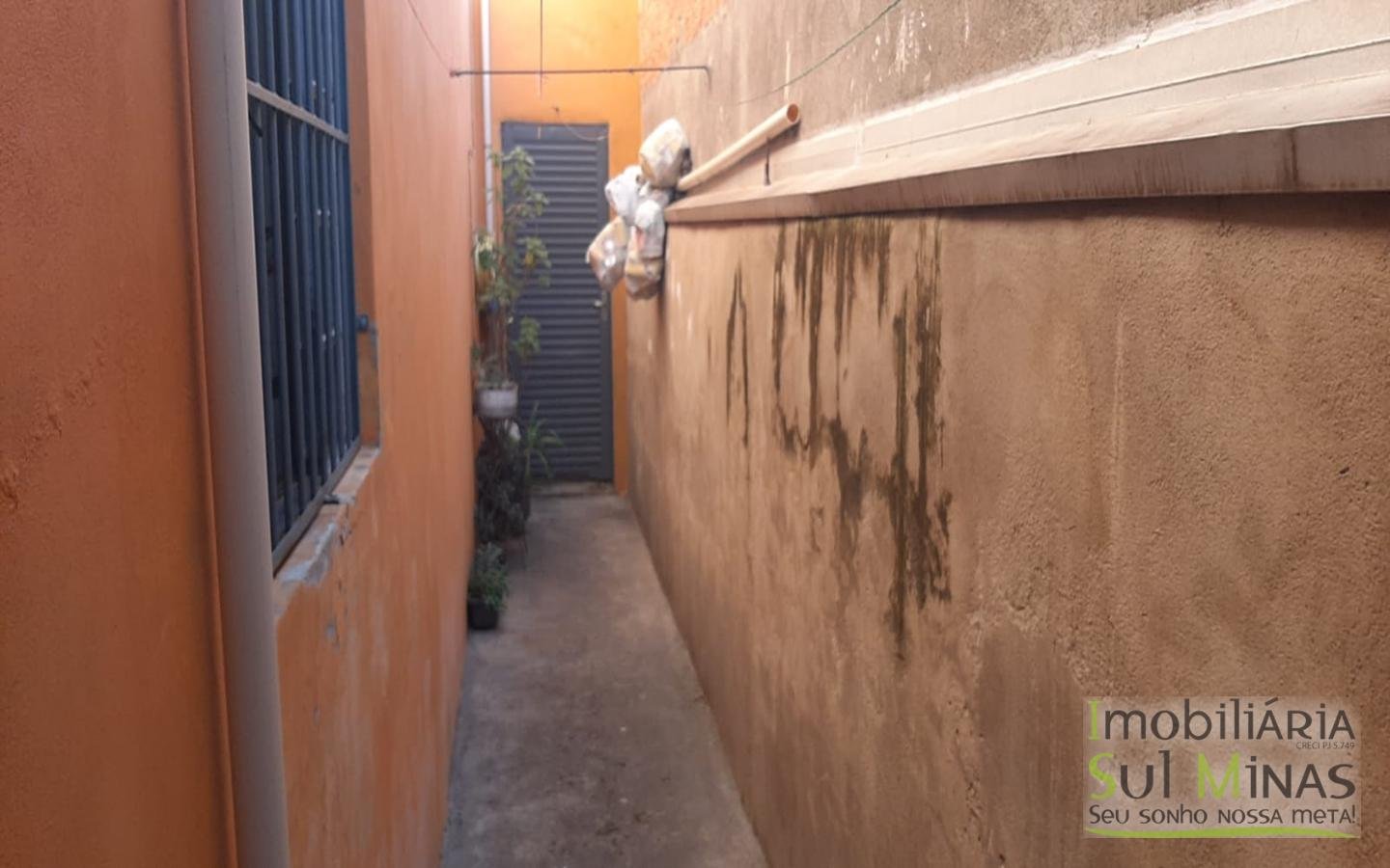 Casa Assobradada com 3 Dormitórios a Venda em Cambuí MG Cód. 1499 (18)