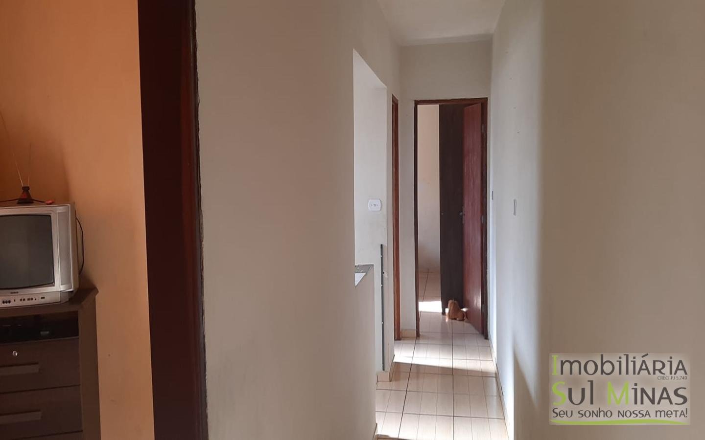 Casa Assobradada com 3 Dormitórios a Venda em Cambuí MG Cód. 1499 (3)