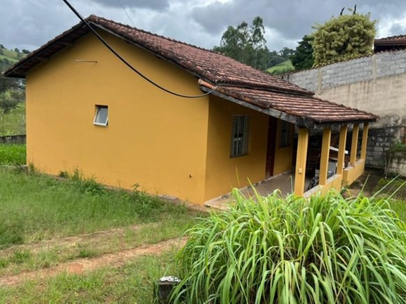 Casa Estilo Chácara em Condomínio Fechado – À Venda em Cambuí MG cod2417 (1)