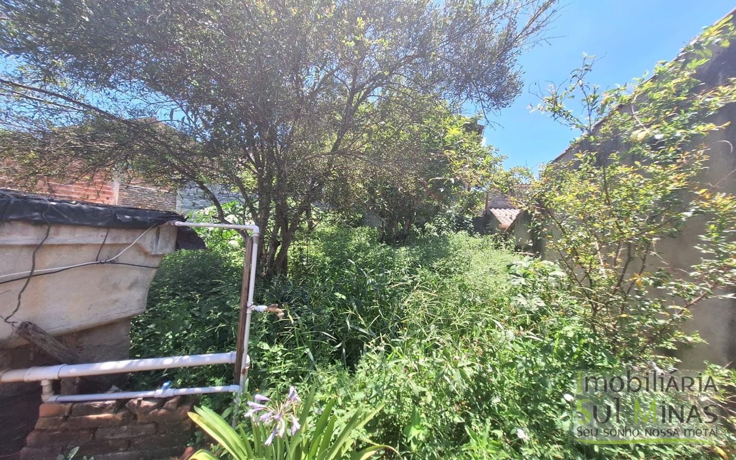 Casa Iniciada à Venda em Cambuí MG Cod. 1864 (1)