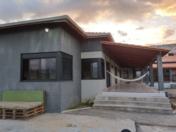 Casa Moderna de Alto Padrão a Venda em Cambuí MG Cód. 1704 (1)