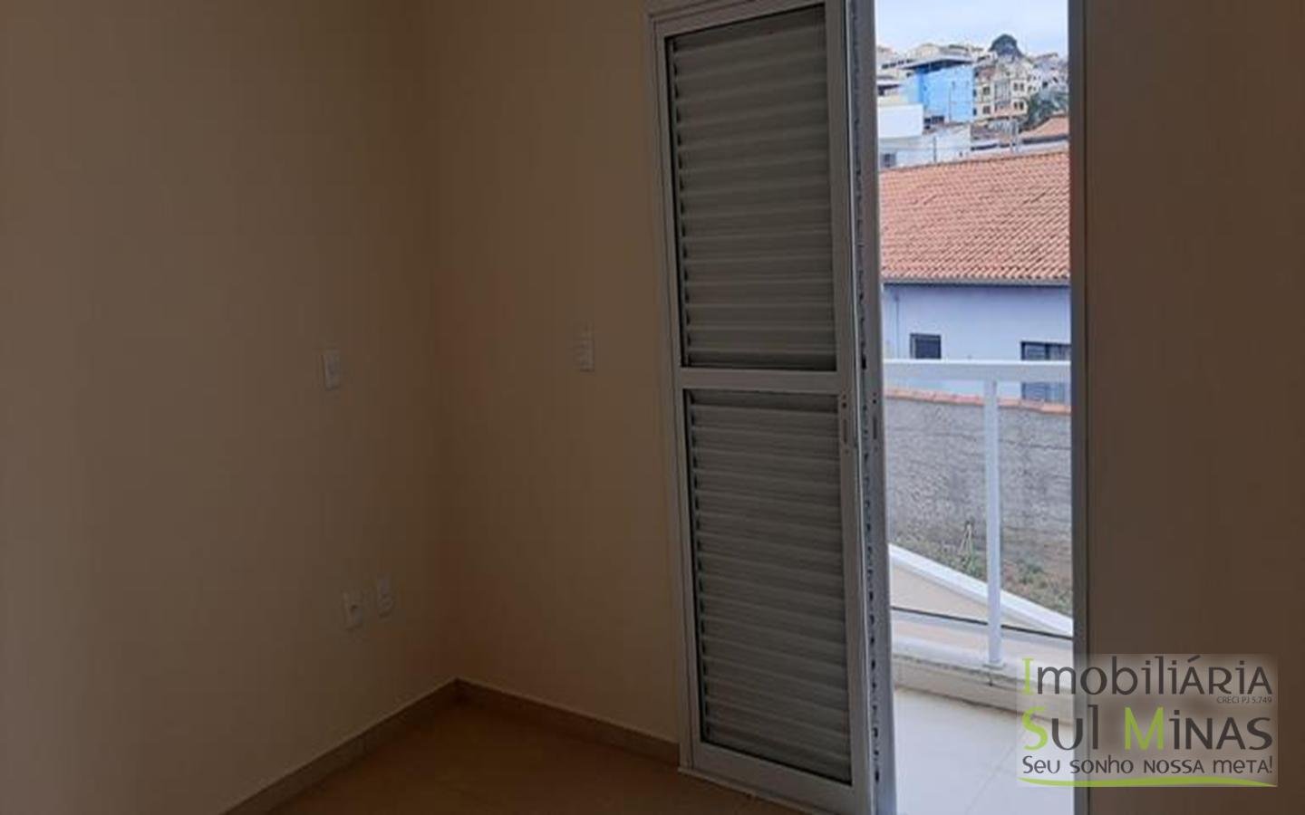 Casa Nova a Venda em Cambuí MG Cód. 1452 (23)