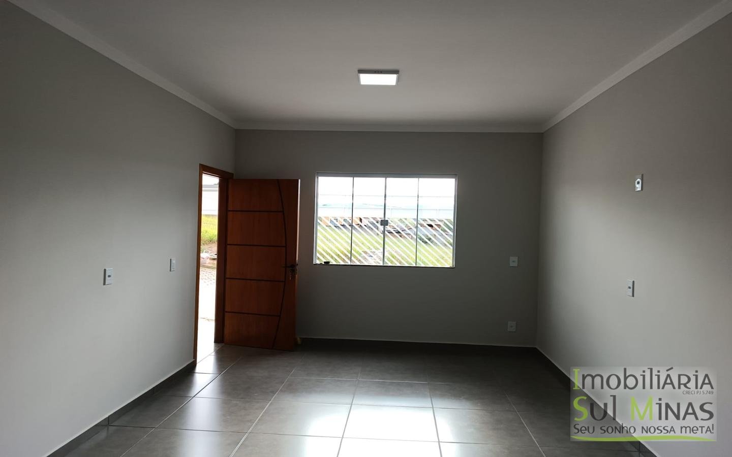 Casa Nova com 3 Dormitórios a Venda em Cambuí MG Cód. 1681 (1)