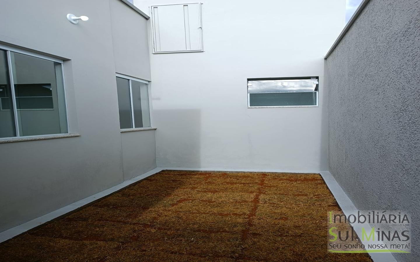 Casa Nova com 3 Dormitórios a Venda em Cambuí MG Cód. 1681 (18)