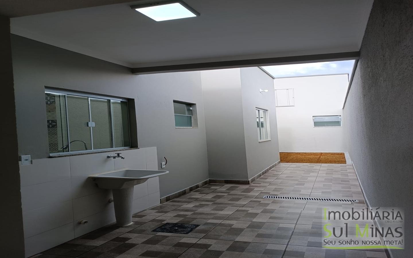 Casa Nova com 3 Dormitórios a Venda em Cambuí MG Cód. 1681 (21)