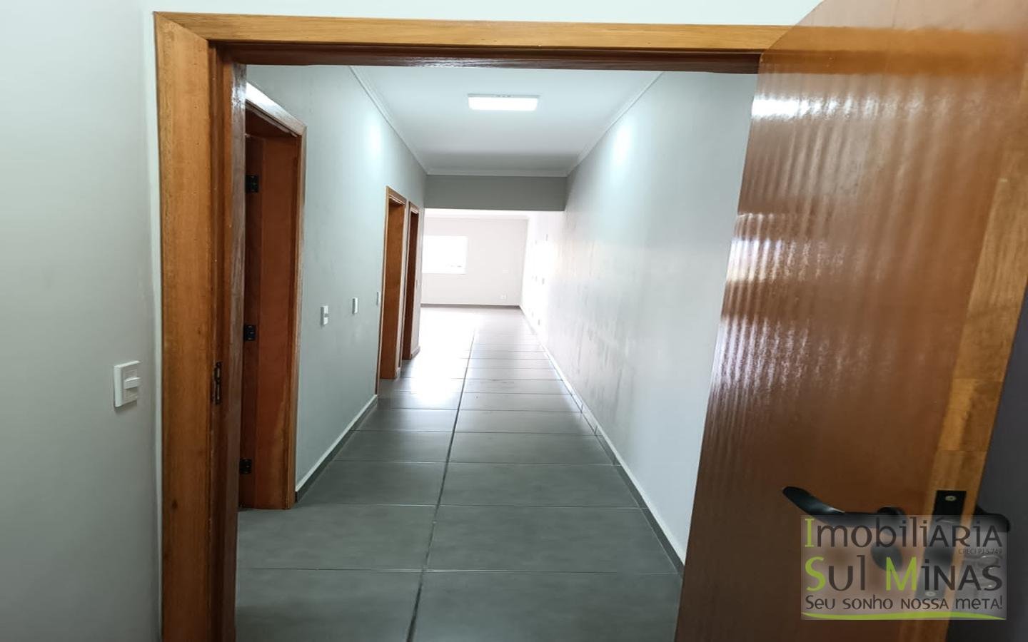 Casa Nova com 3 Dormitórios a Venda em Cambuí MG Cód. 1681 (6)