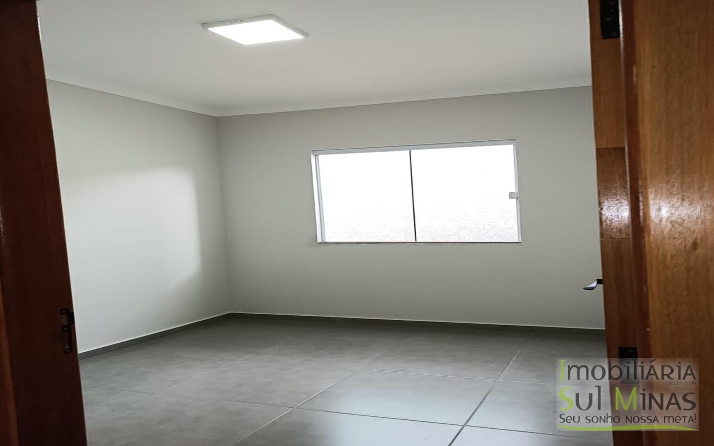 Casa Nova com 3 Dormitórios a Venda em Cambuí MG Cód. 1681 (8)