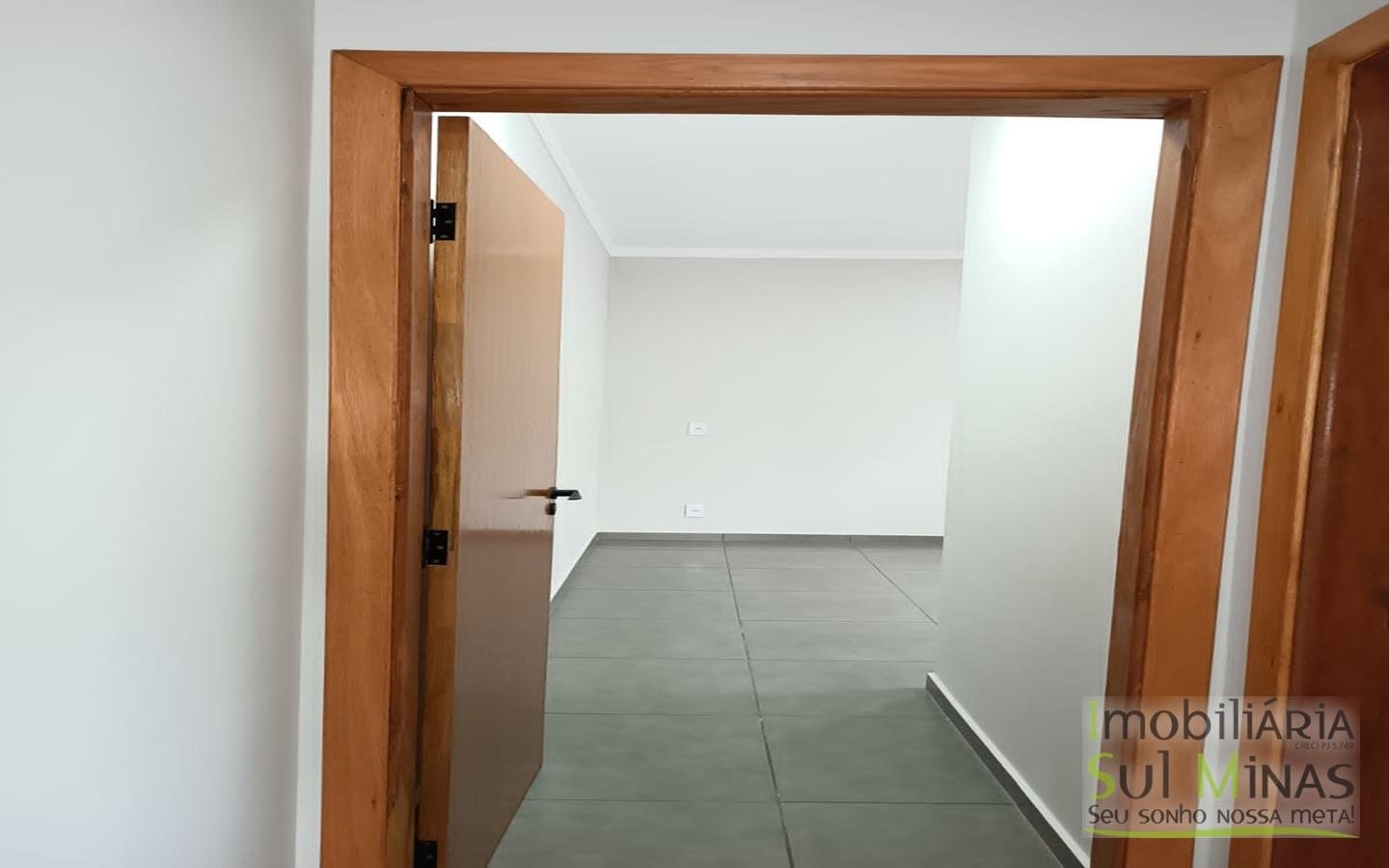 Casa Nova com 3 Dormitórios a Venda em Cambuí MG Cód. 1681 (9)