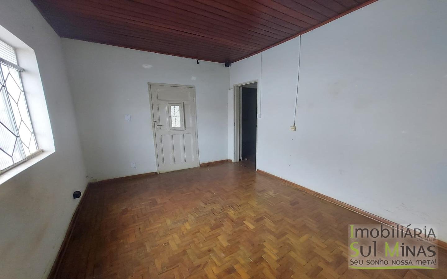 Casa a Venda em Cambuí MG com 2 Moradas Independentes Cód. 1647 (15)