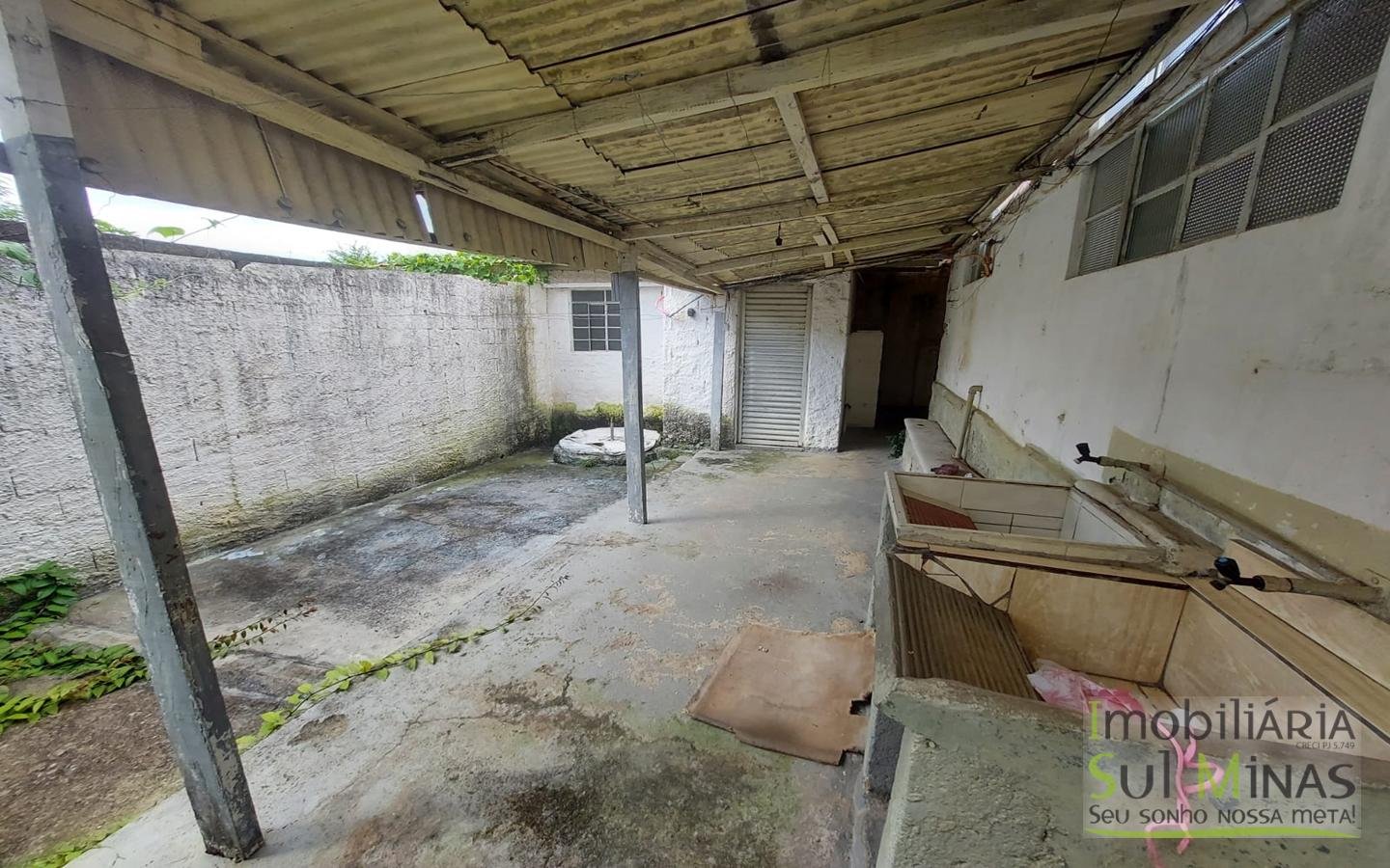 Casa a Venda em Cambuí MG com 2 Moradas Independentes Cód. 1647 (6)