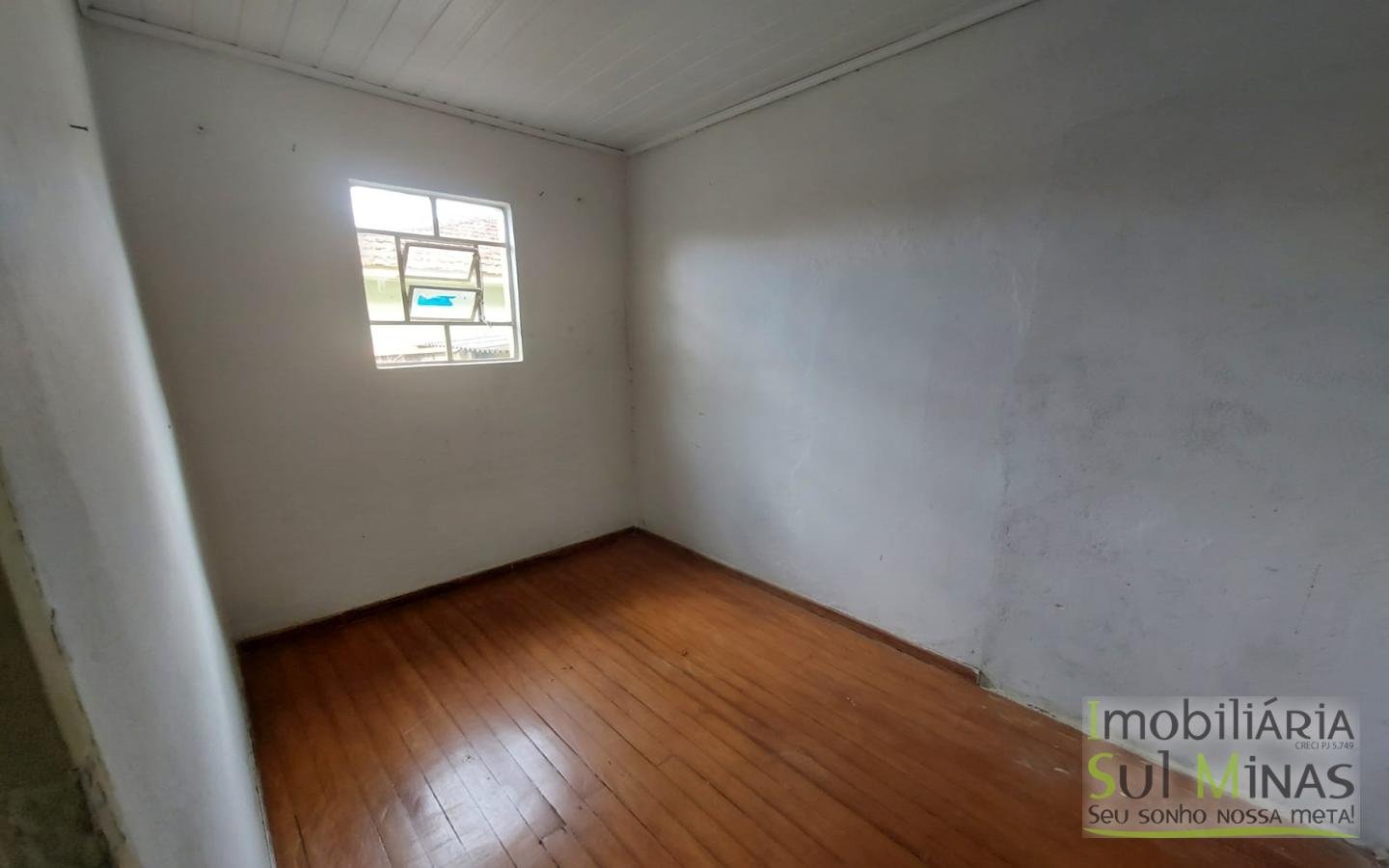 Casa a Venda em Cambuí MG com 2 Moradas Independentes Cód. 1647 (8)