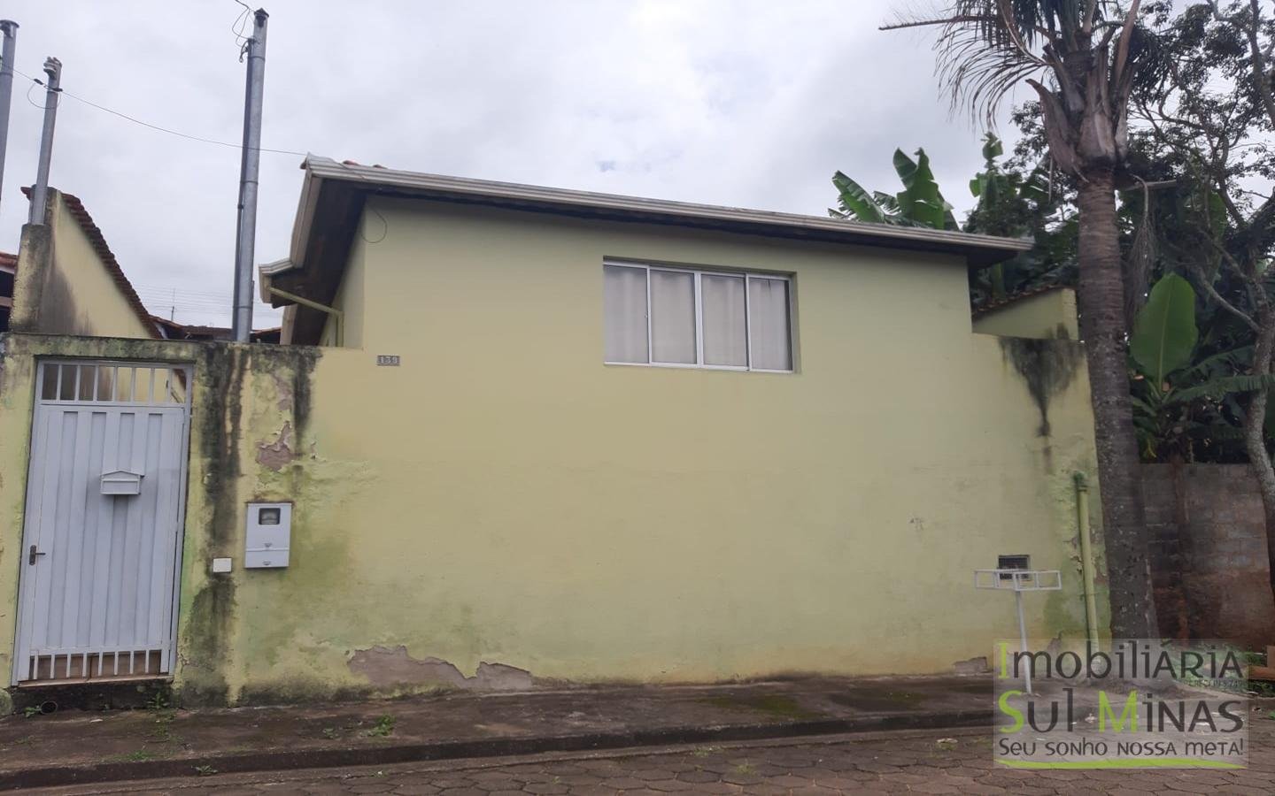 Casa a Venda em Cambuí MG com Edícula Cód. 1607 (17) Casa a Venda em Cambuí MG com Edícula Cód. 1607 (17)