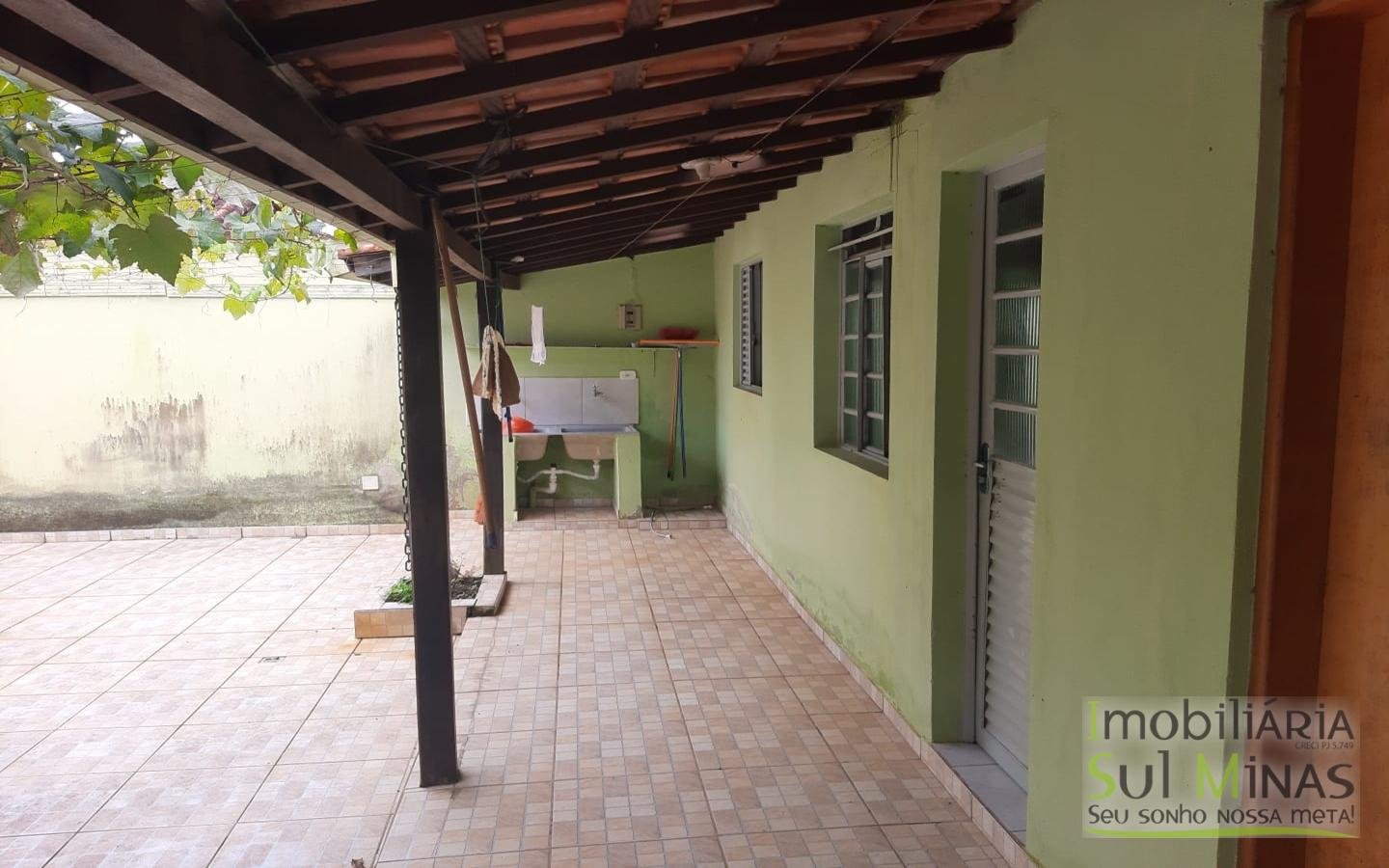 Casa a Venda em Cambuí MG com Edícula Cód. 1607 (26)