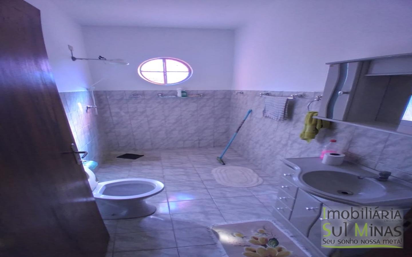 Casa a Venda no Córrego do Bom Jesus MG com 4 Dormitórios Cód. 1600 (4)