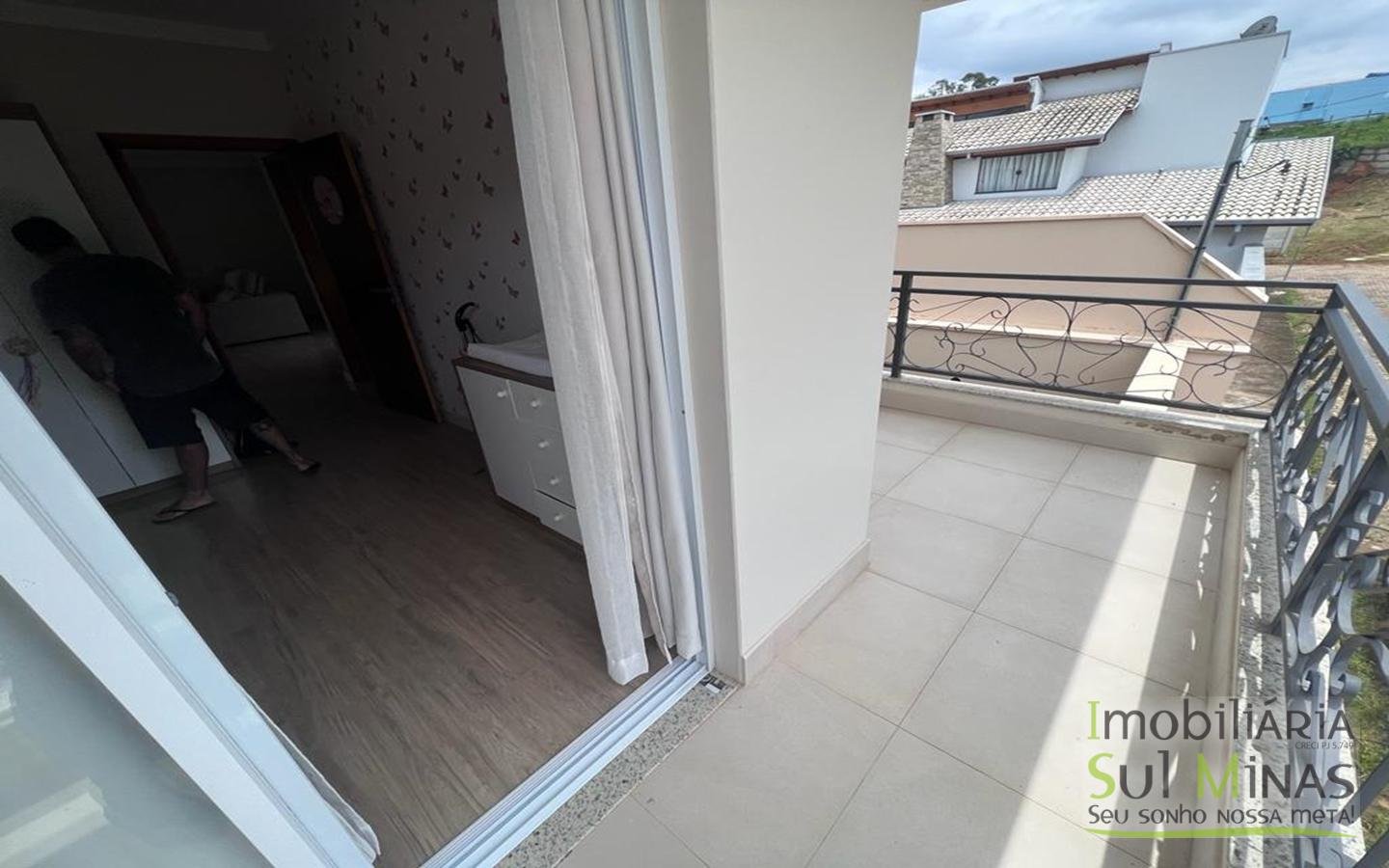 Casa a venda em Cambuí Mg com 202 m2 de construção sendo 150 m2 de lote Cod. 1399 (19)