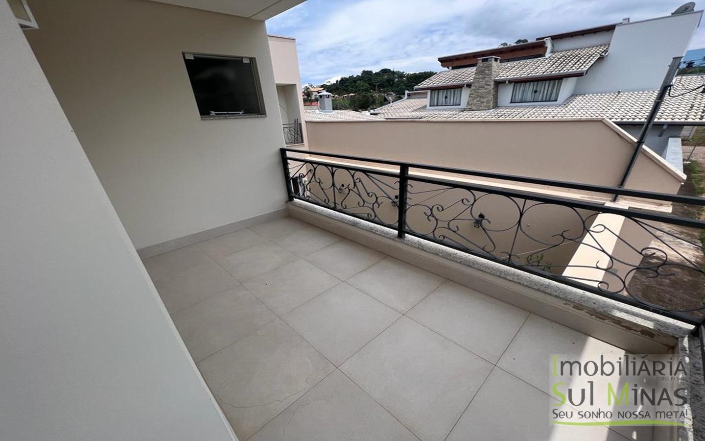 Casa a venda em Cambuí Mg com 202 m2 de construção sendo 150 m2 de lote Cod. 1399 (20)