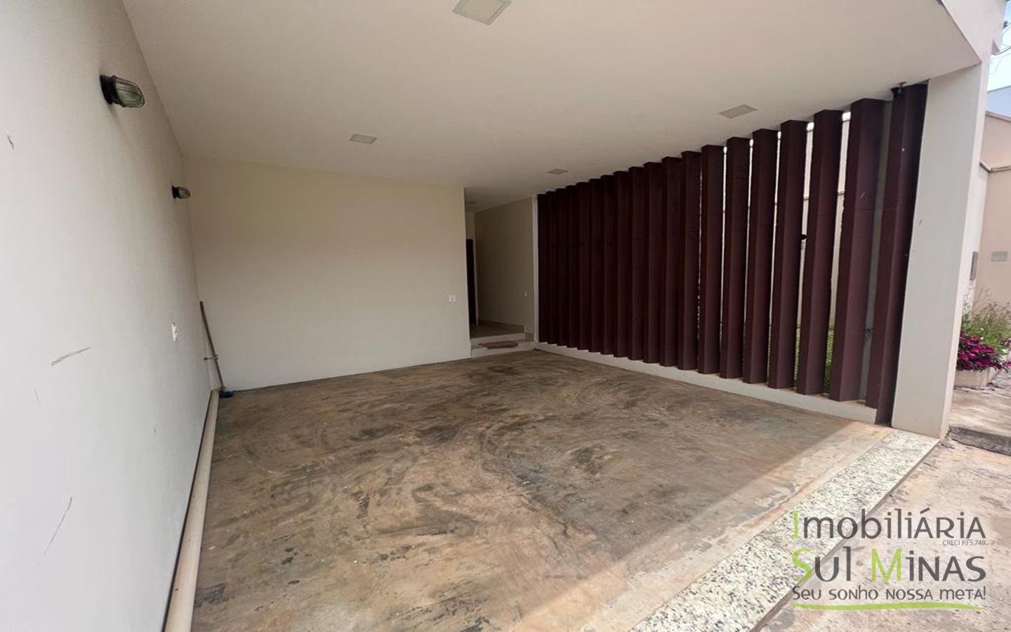 Casa a venda em Cambuí Mg com 202 m2 de construção sendo 150 m2 de lote Cod. 1399 (6)