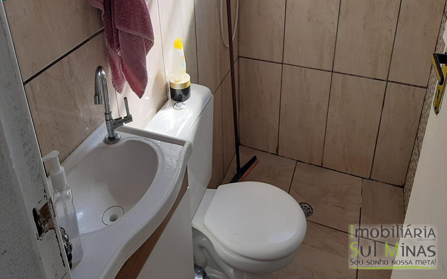 Casa com 300 m² de Lote a Venda em Cambuí MG Cod. 1468 (24)