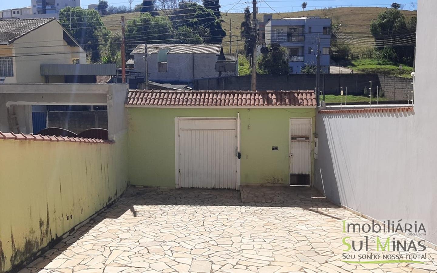 Casa com 4 Dormitórios a Venda no Centro de Cambuí MG Cód. 1505 (19)