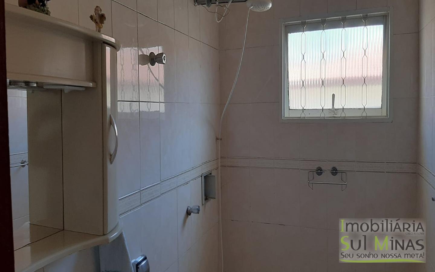 Casa com 4 Dormitórios a Venda no Centro de Cambuí MG Cód. 1505 (27)