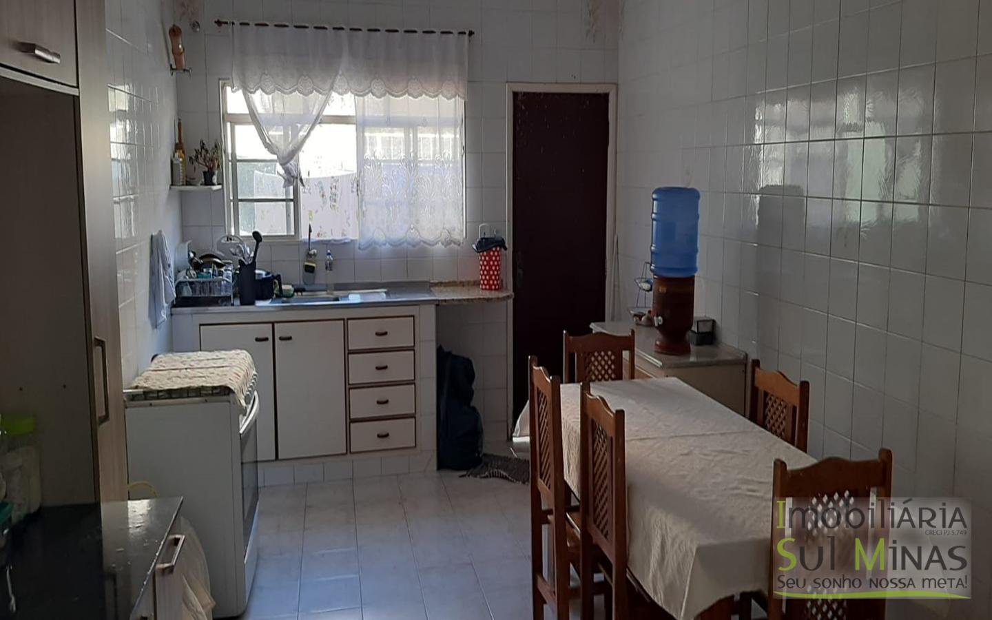 Casa com 4 Dormitórios a Venda no Centro de Cambuí MG Cód. 1505 (6)