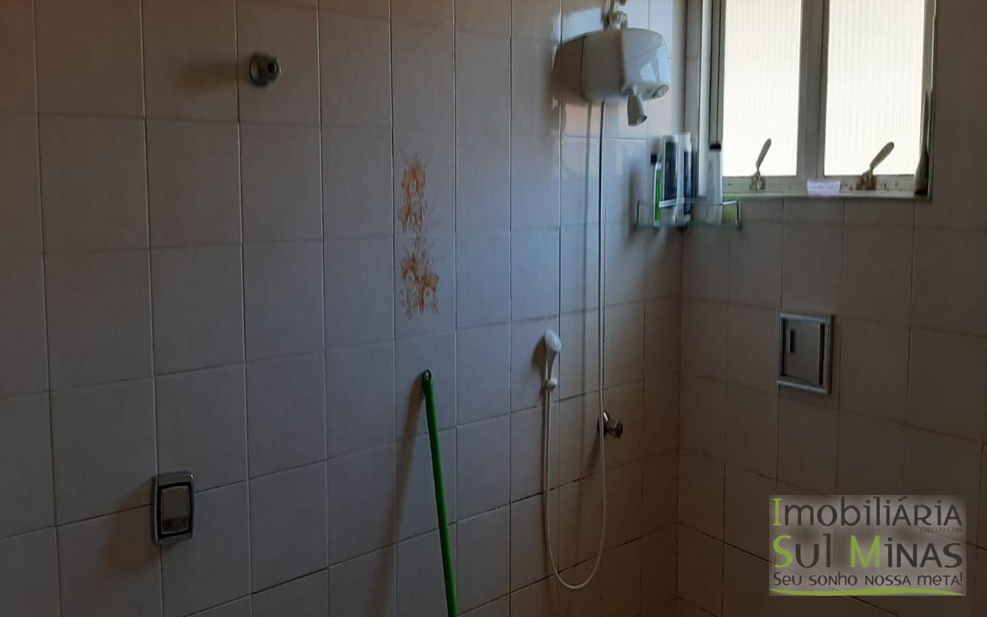 Casa com 4 Dormitórios a Venda no Centro de Cambuí MG Cód. 1505 (8)