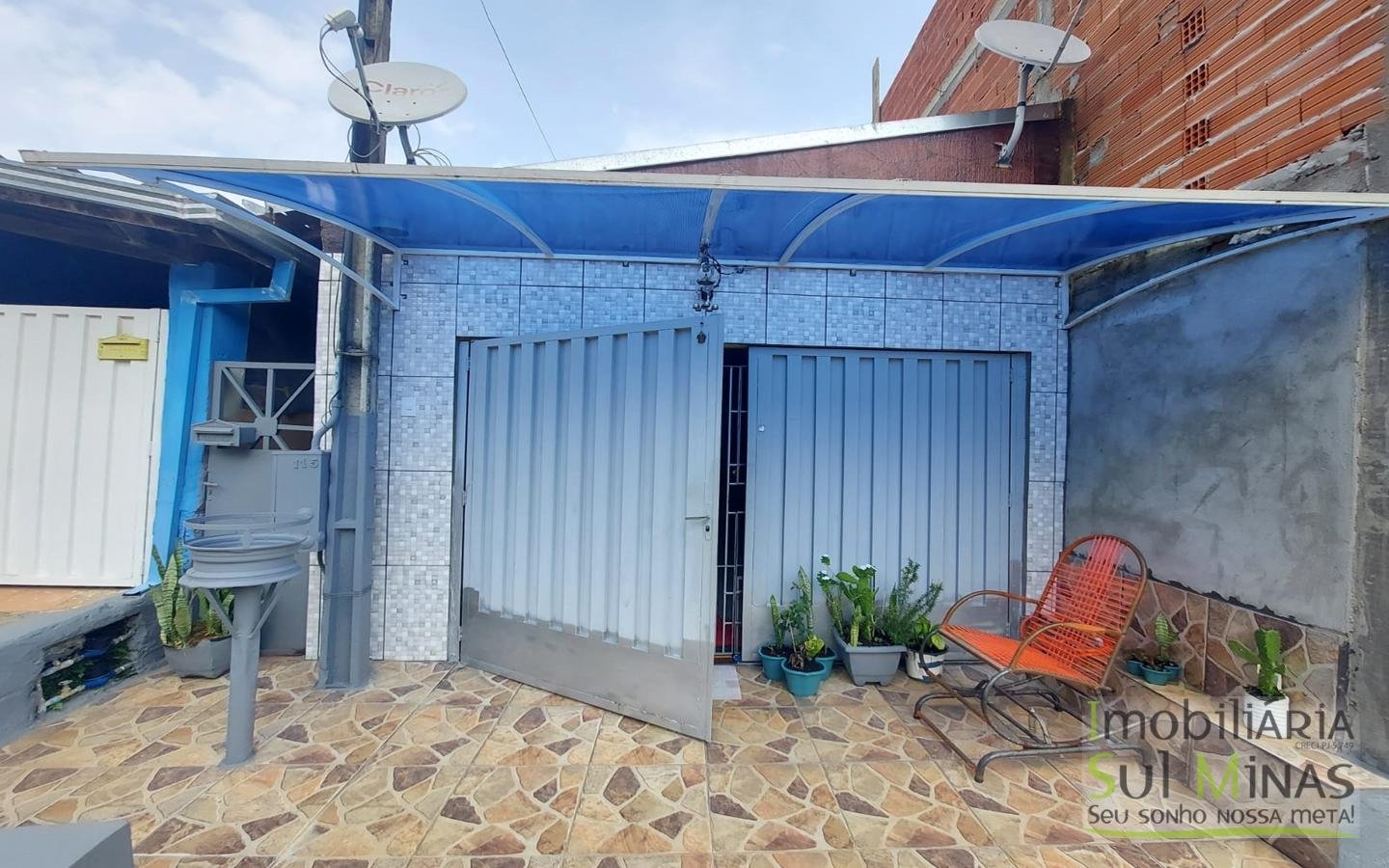 Casa com Churrasqueira em Lote de 125m² a Venda em Cambuí MG Cod. 1820 (7)