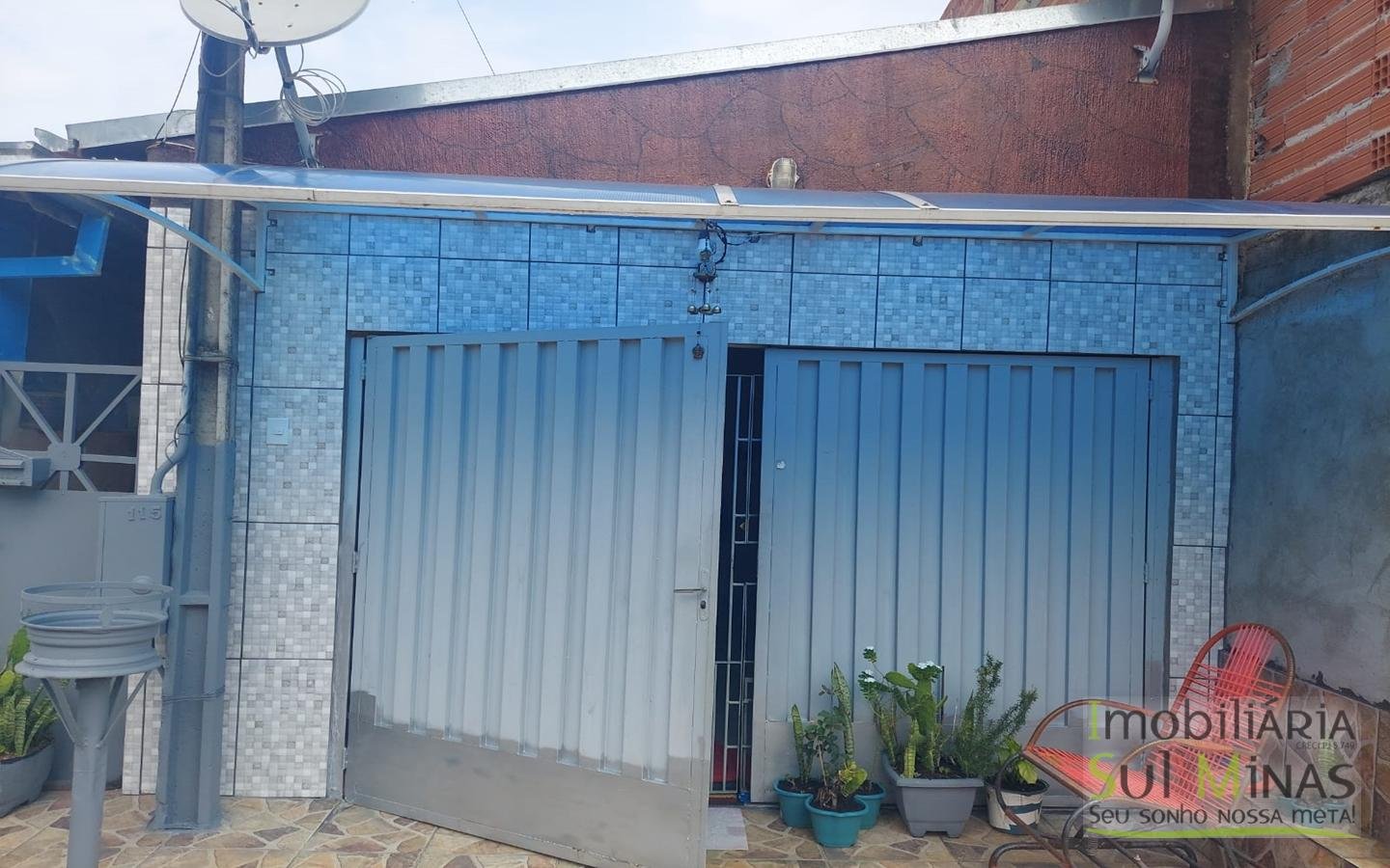 Casa com Churrasqueira em Lote de 125m² a Venda em Cambuí MG Cod. 1820 (8)