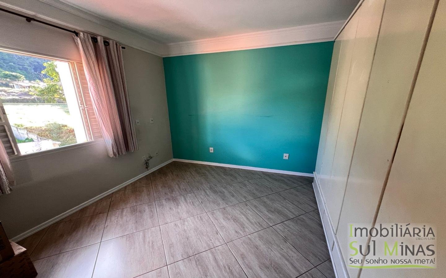 Casa com Linda Vista da Cidade à Venda em Cambuí MG Cod. 1920 (21)