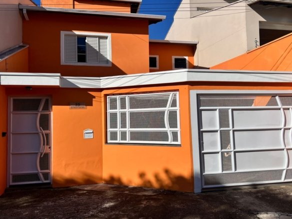 Casa com Linda Vista da Cidade à Venda em Cambuí MG Cod. 1920 (22)